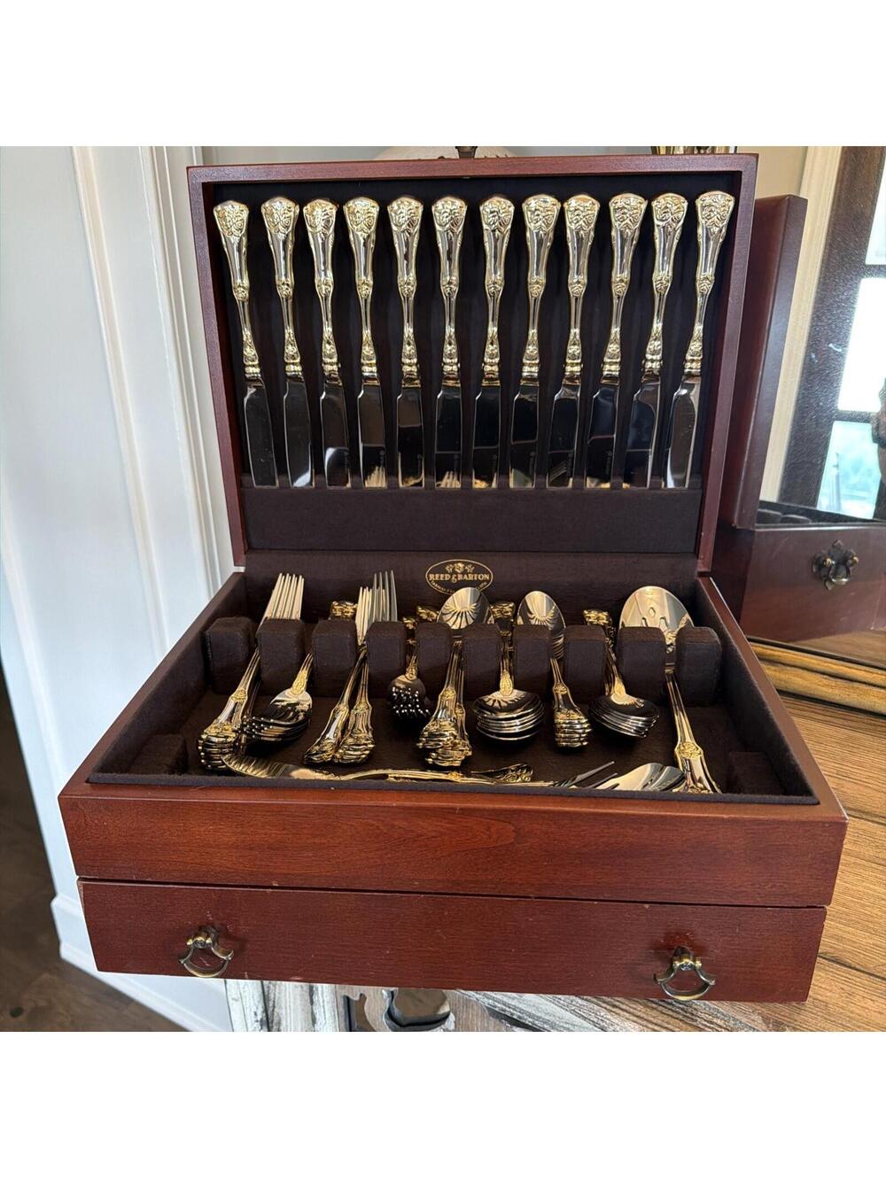 Royal Albert Old Country Roses 18/10 Stainless Flatware Set – 65 Pc Set w Chest